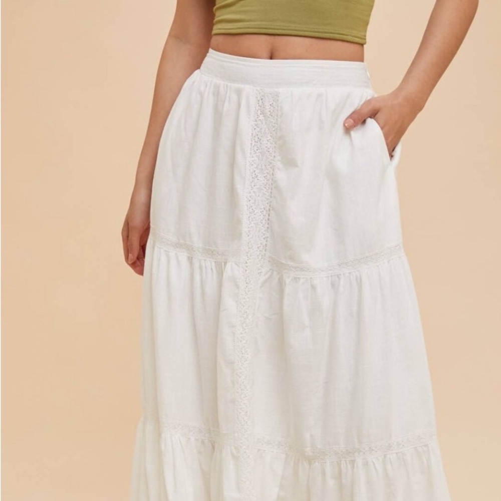 In Loom White Maxi Skirt Size Medium, Fully Lined, Anthropology brand - Picture 2 of 6